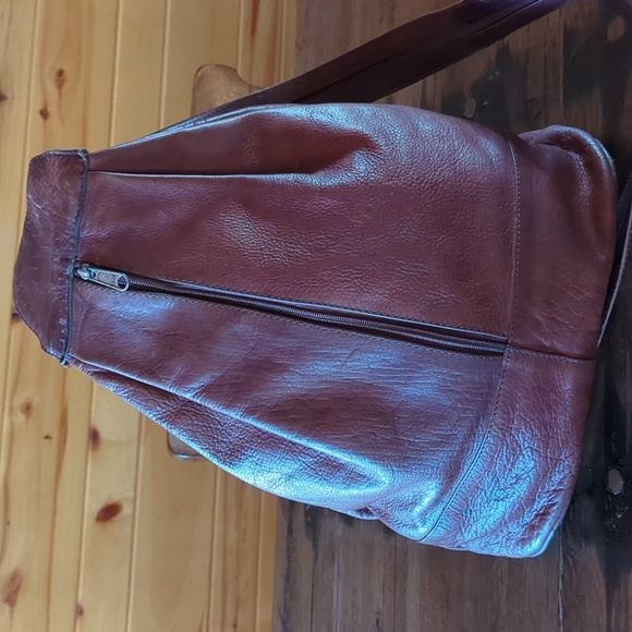 Leather Convertible Sling to Backback. - Picture 7 of 15